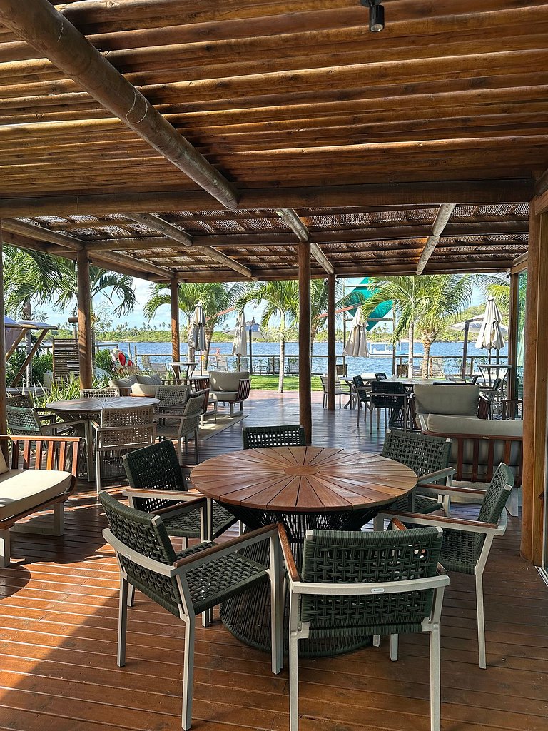 Apartamento 3 quartos com piscina Amura Carneiros