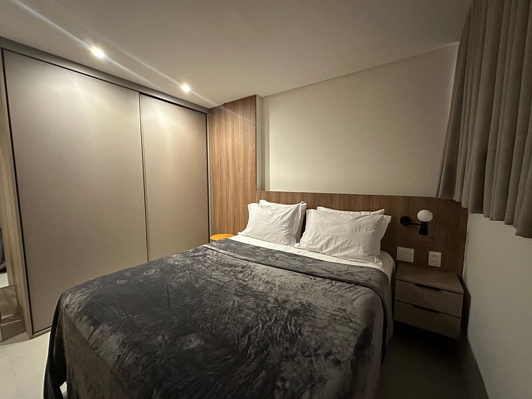 Apartamento 3 quartos com piscina Amura Carneiros